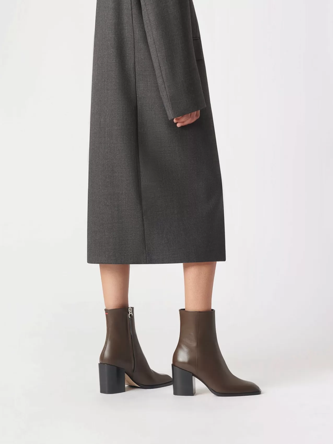Shop Leandra Donne Stivaletti